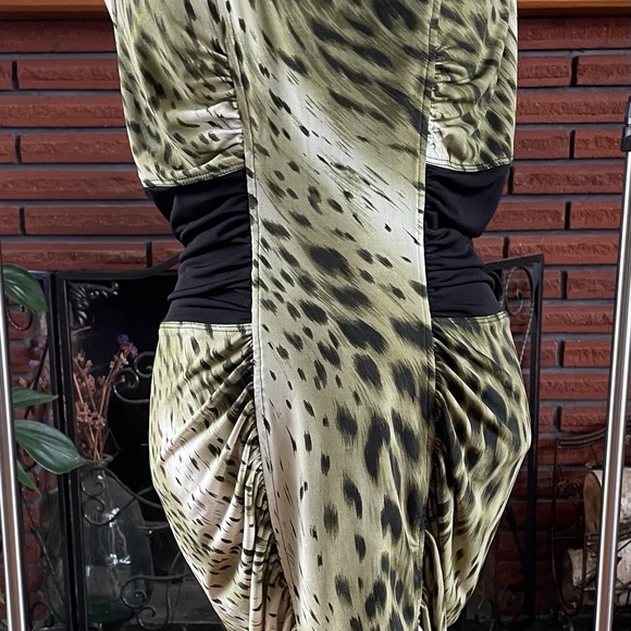 Green and black Body Language Dress - Picture 2 of 8